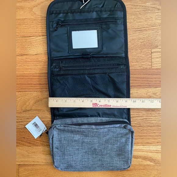 Macy's Men’s Hanging Toiletries Bag One Size Heather Gray Travel Bag NWT - Picture 6 of 7